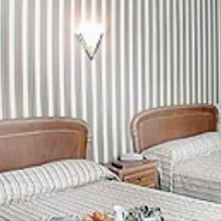 Baudelaire Bastille Hotel *